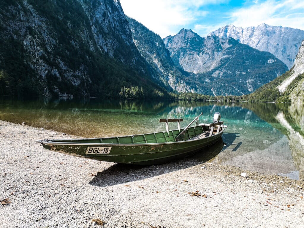 Boat on the shores of lake Obsersee