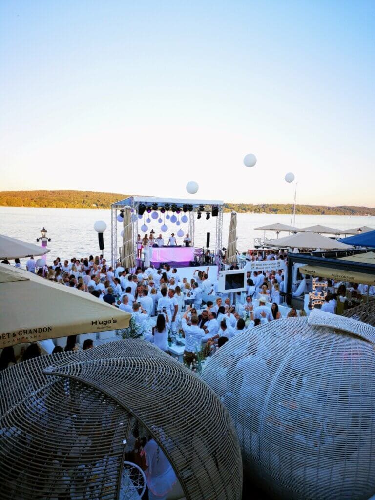 White Party at Hugo'sUdosa