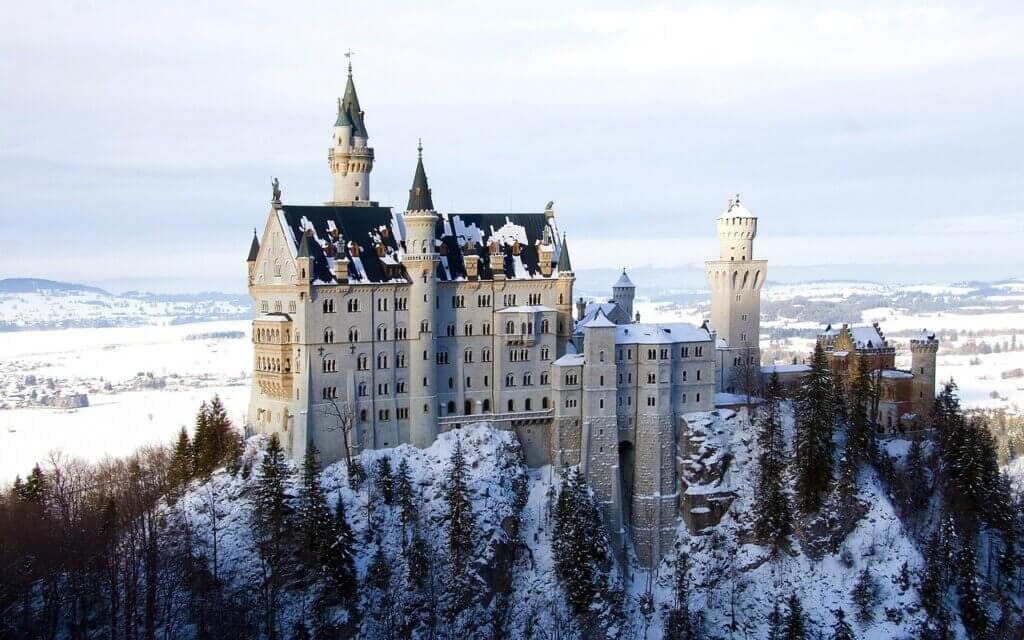 Neuschwanstein in winter