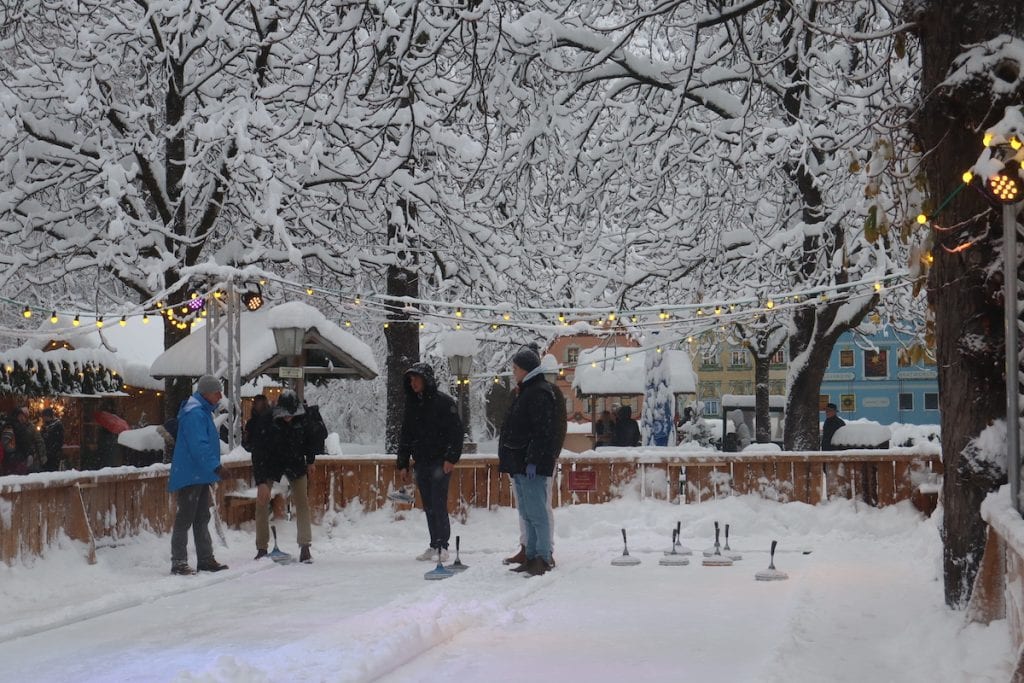 Eisstockschießen Bavarian Curling